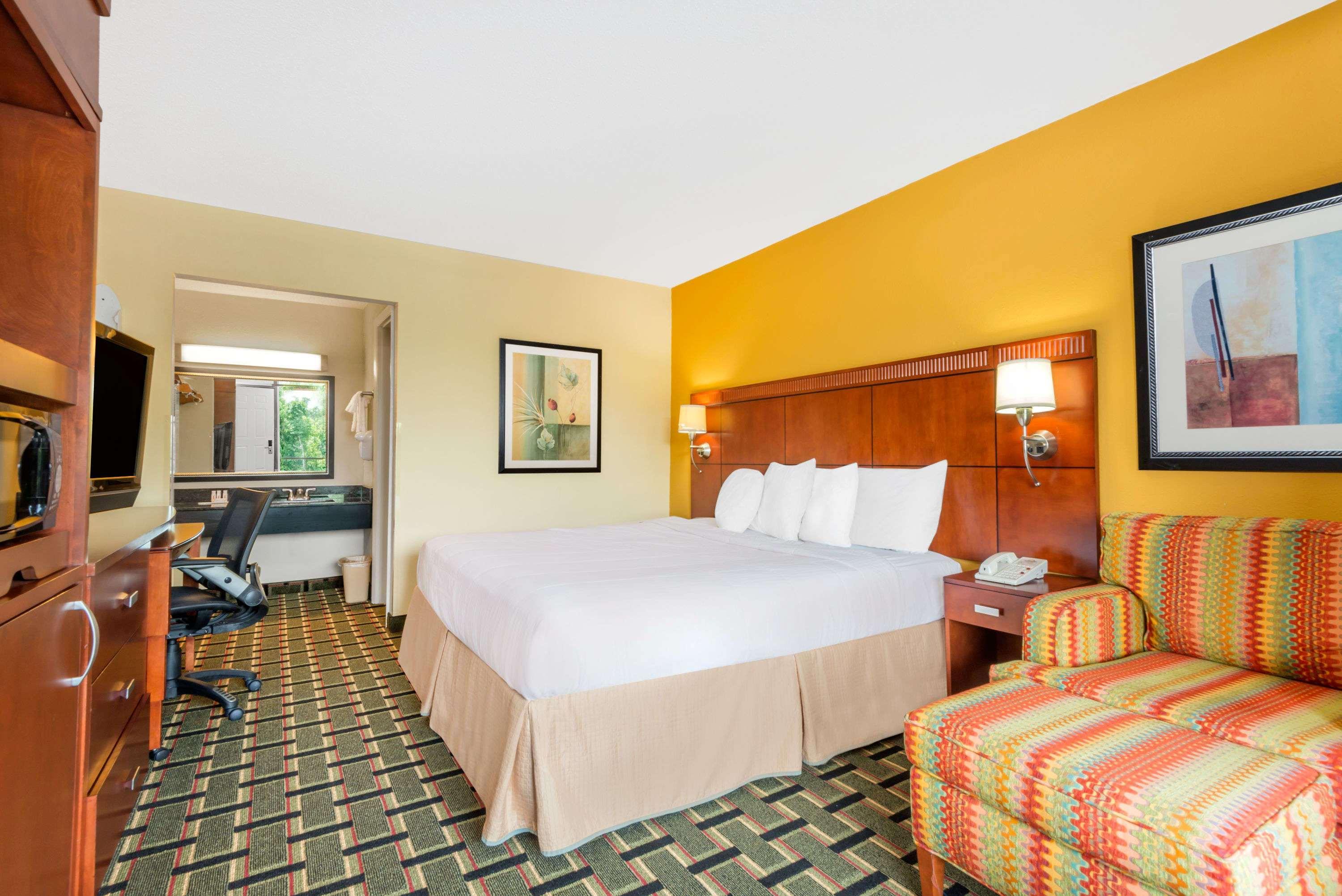 Days Inn By Wyndham Knoxville East Exteriér fotografie
