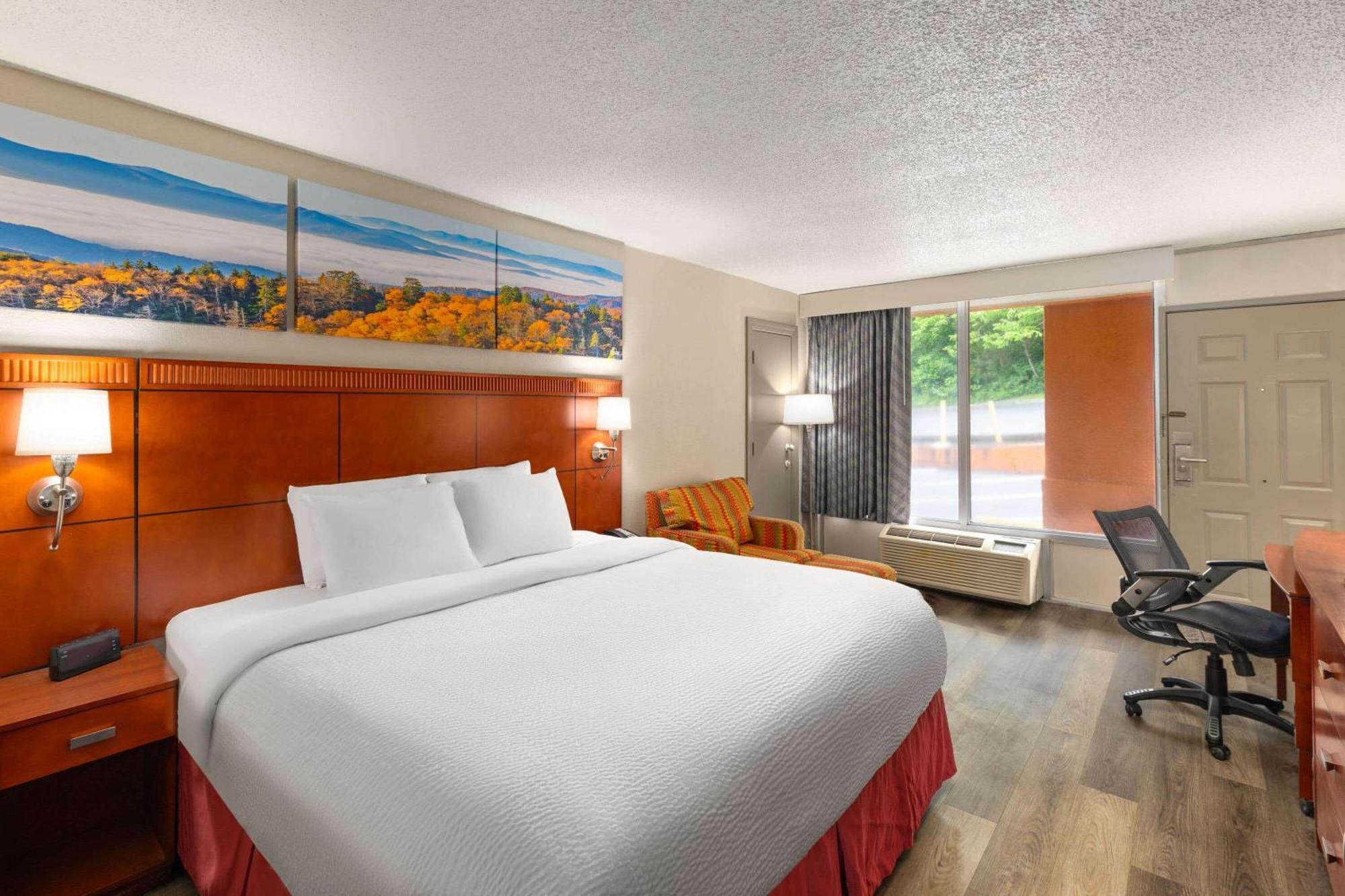 Days Inn By Wyndham Knoxville East Exteriér fotografie