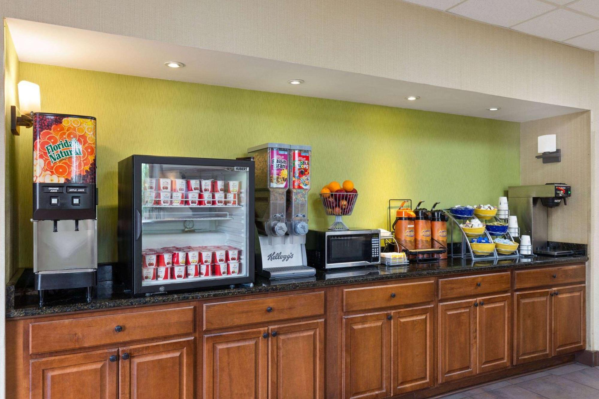 Days Inn By Wyndham Knoxville East Exteriér fotografie