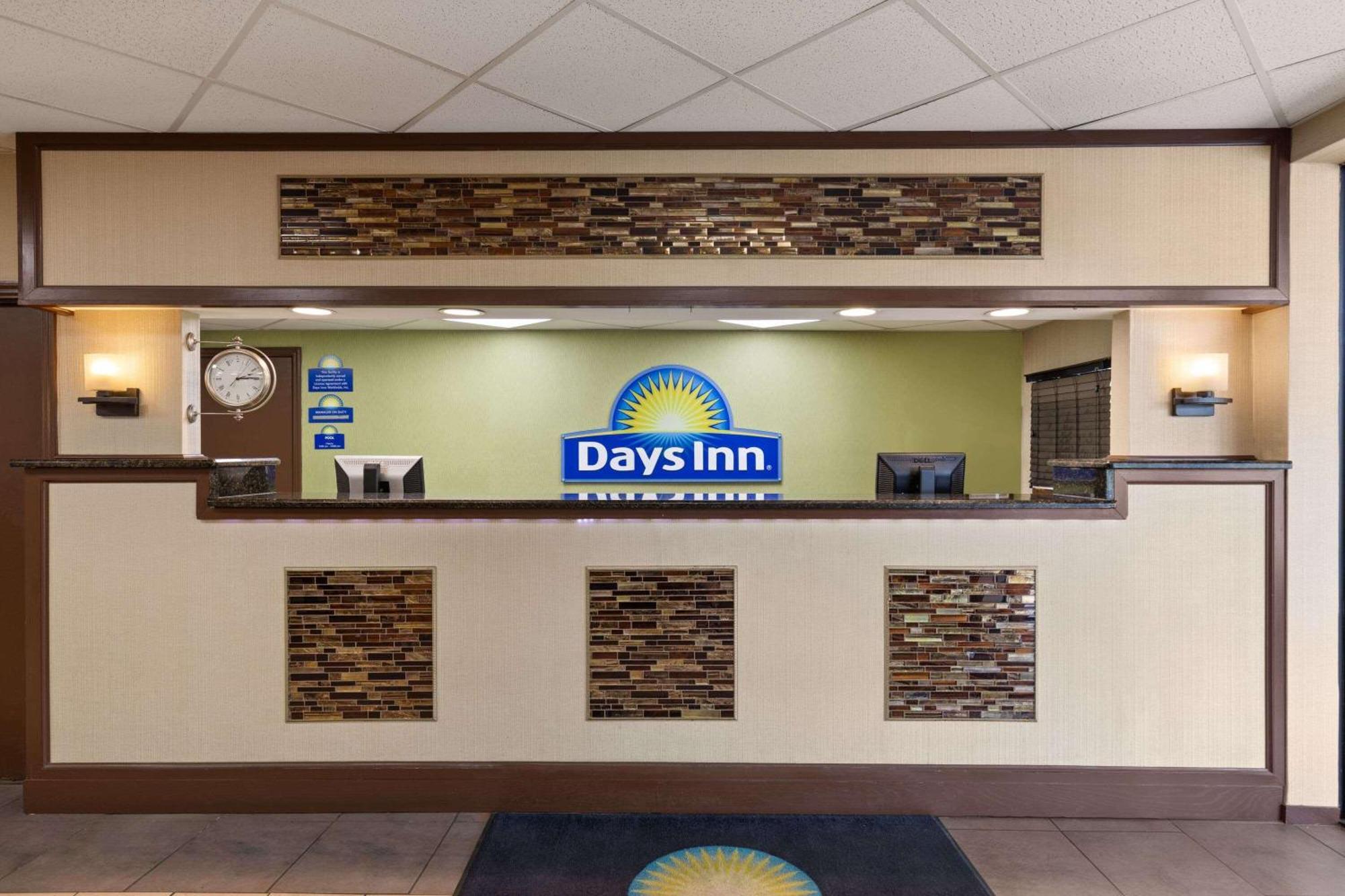 Days Inn By Wyndham Knoxville East Exteriér fotografie